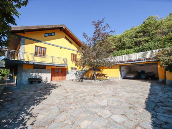 casa indipendente in vendita a Montalenghe