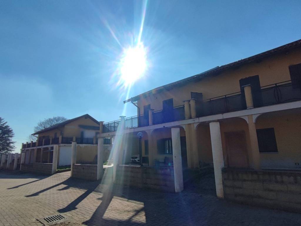 casa indipendente in vendita a Montalenghe