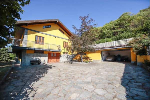 casa indipendente in vendita a Montalenghe