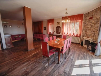 casa indipendente in vendita a Montalenghe