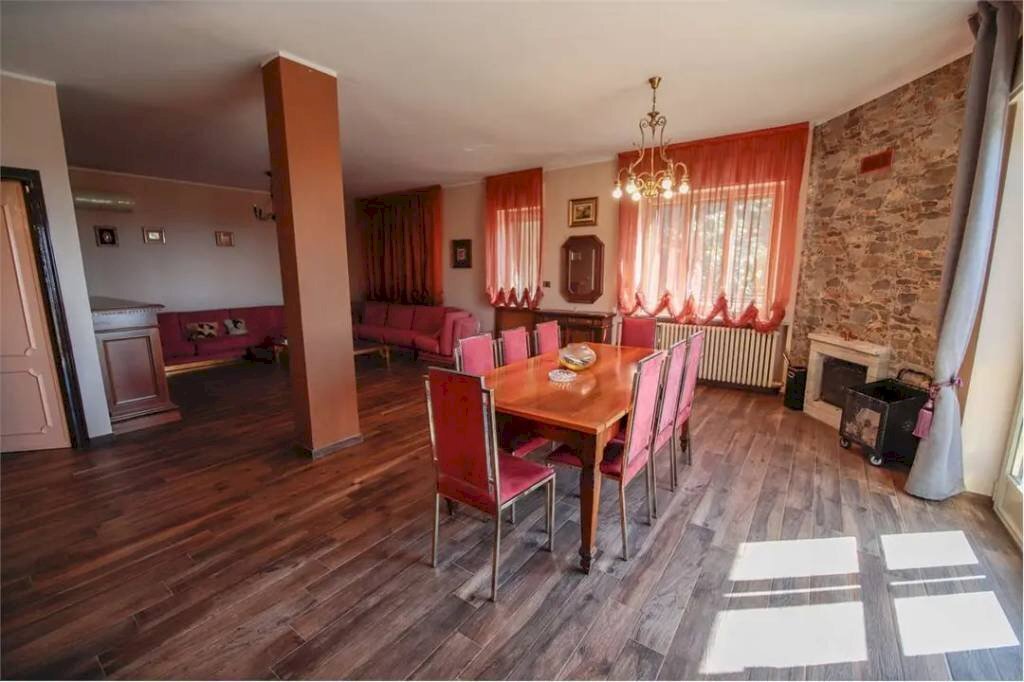 casa indipendente in vendita a Montalenghe