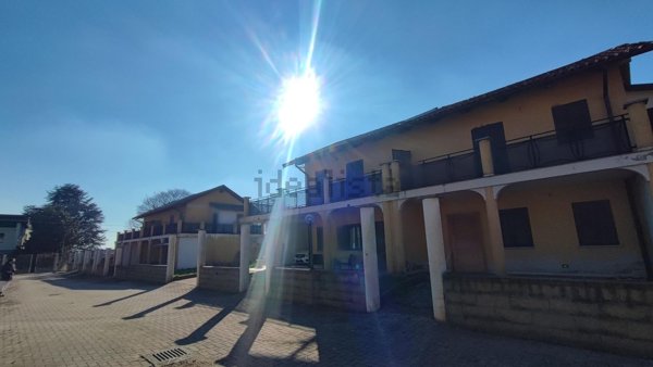 casa indipendente in vendita a Montalenghe