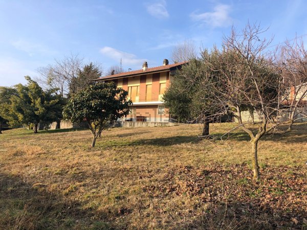 casa indipendente in vendita a Montalenghe