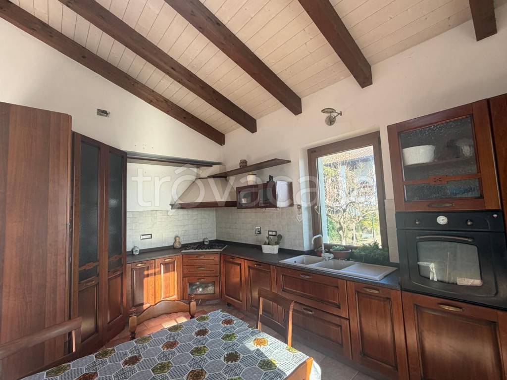 casa indipendente in vendita a Montalenghe