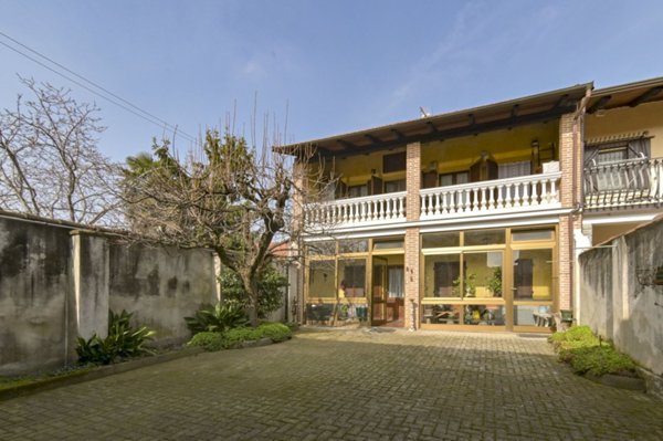 casa indipendente in vendita a Montalenghe