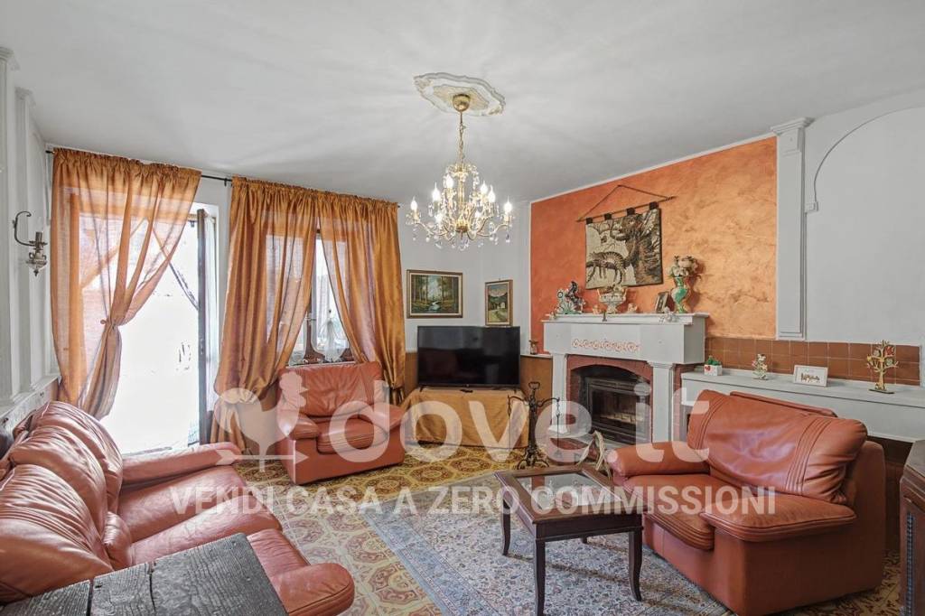 casa indipendente in vendita a Montalenghe