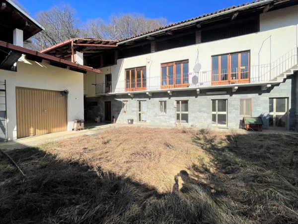 casa indipendente in vendita a Montalenghe
