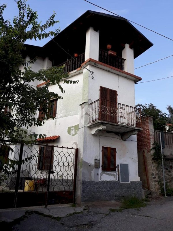 casa indipendente in vendita a Montalenghe