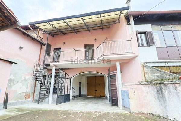 casa indipendente in vendita a Montalenghe