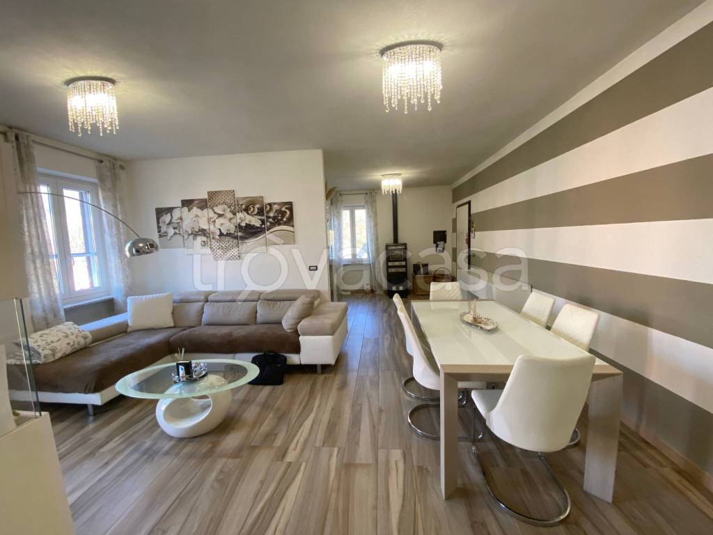 appartamento in vendita a Montalto Dora