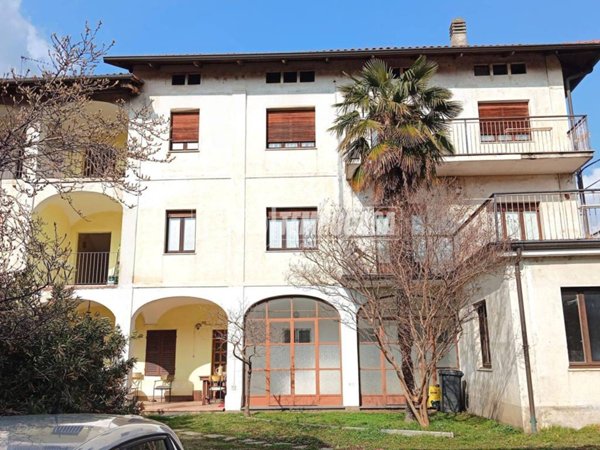 casa indipendente in vendita a Montalto Dora