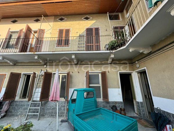 casa indipendente in vendita a Montalto Dora