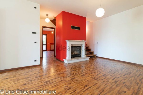 casa indipendente in vendita a Montalto Dora