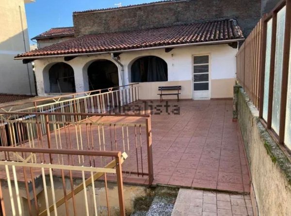 casa indipendente in vendita a Montalto Dora