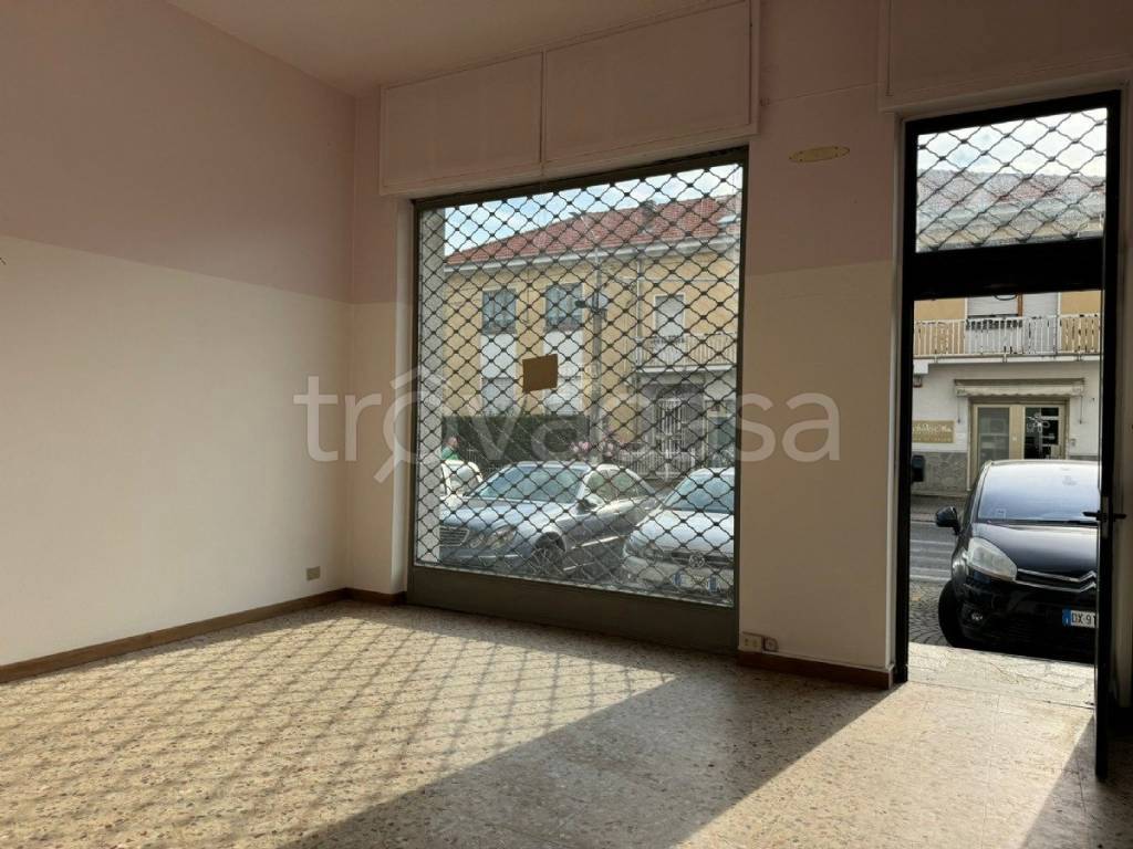 negozio in vendita a Montalto Dora