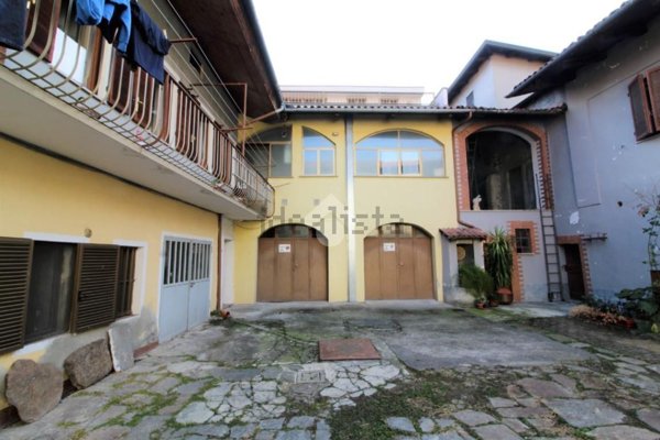 casa indipendente in vendita a Montalto Dora