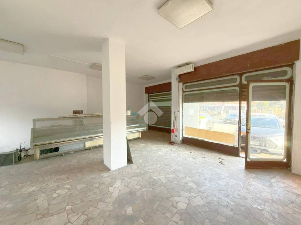 ufficio in vendita a Montalto Dora