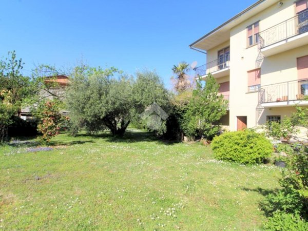 casa indipendente in vendita a Montalto Dora