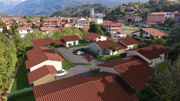casa indipendente in vendita a Montalto Dora