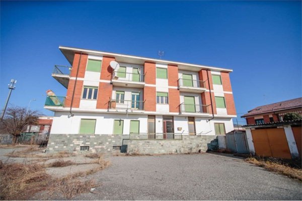 intera palazzina in vendita a Montanaro