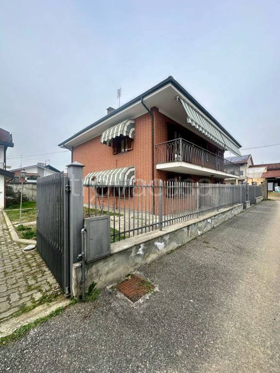 casa indipendente in vendita a Montanaro