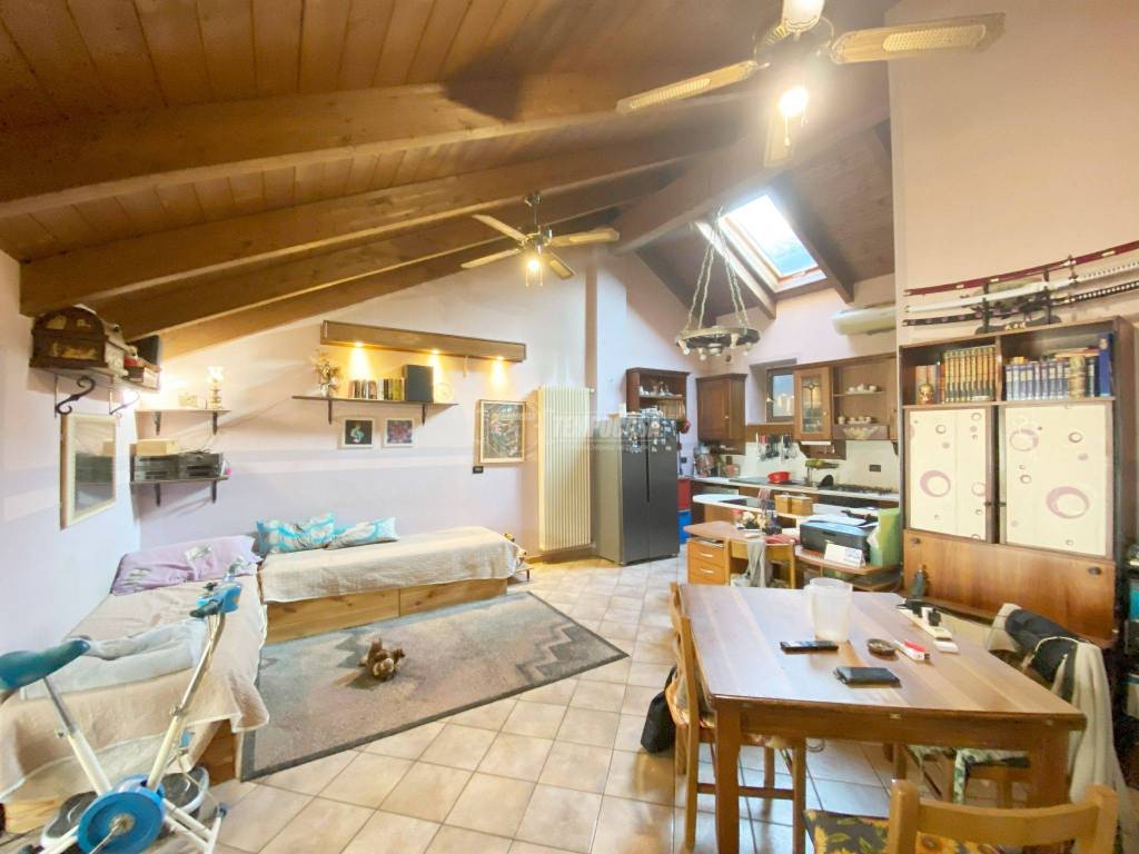 casa indipendente in vendita a Montanaro
