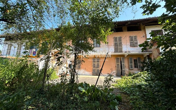 casale in vendita a Montanaro