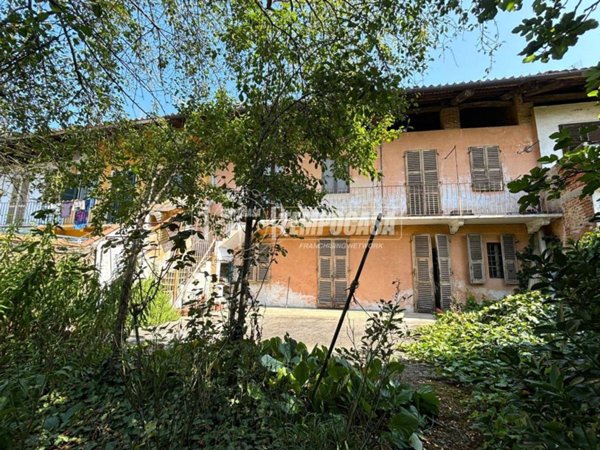 casale in vendita a Montanaro