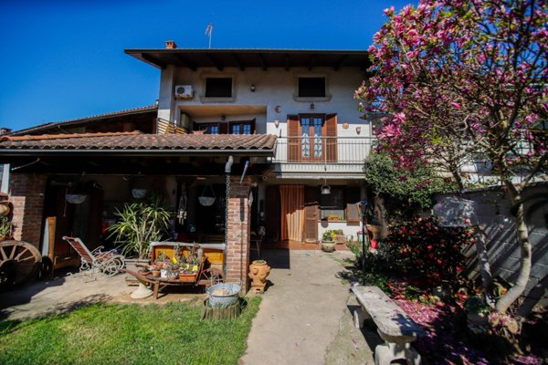 casa semindipendente in vendita a Montanaro