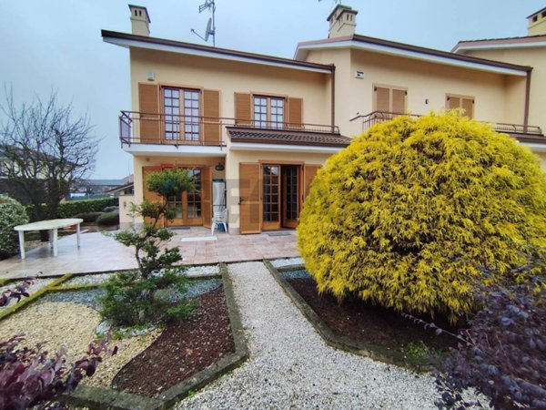 casa indipendente in vendita a Montanaro