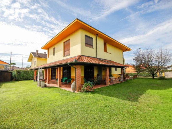 casa indipendente in vendita a Montanaro