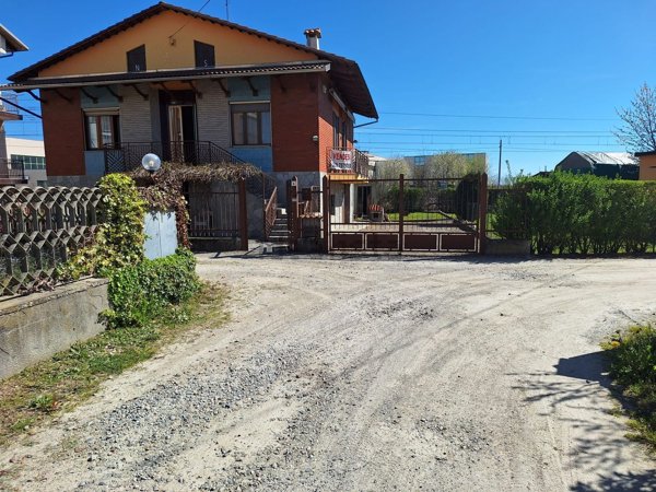 casa indipendente in vendita a Montanaro