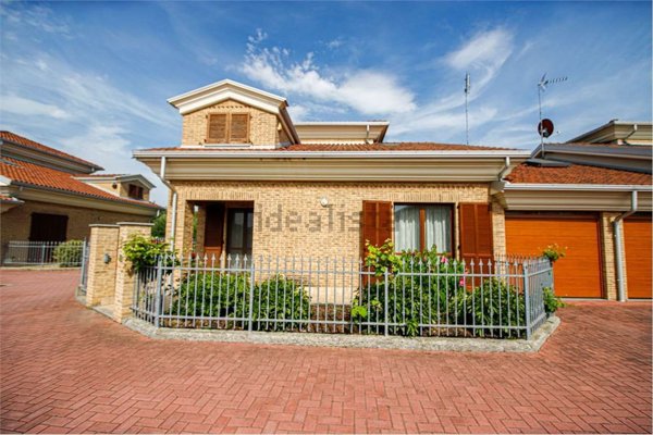 casa indipendente in vendita a Montanaro