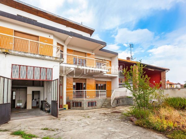 casa indipendente in vendita a Montanaro