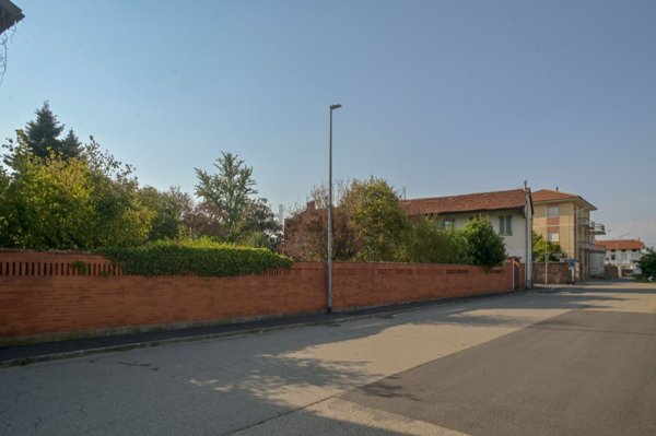 casale in vendita a Montanaro