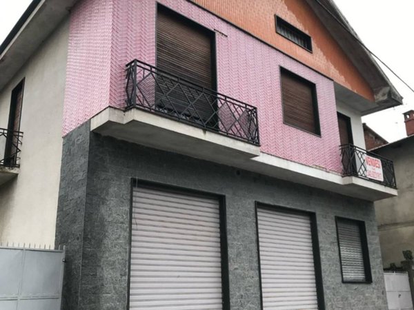 casa indipendente in vendita a Monteu da Po