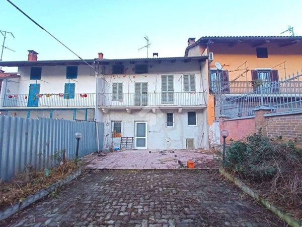 casa semindipendente in vendita a Monteu da Po