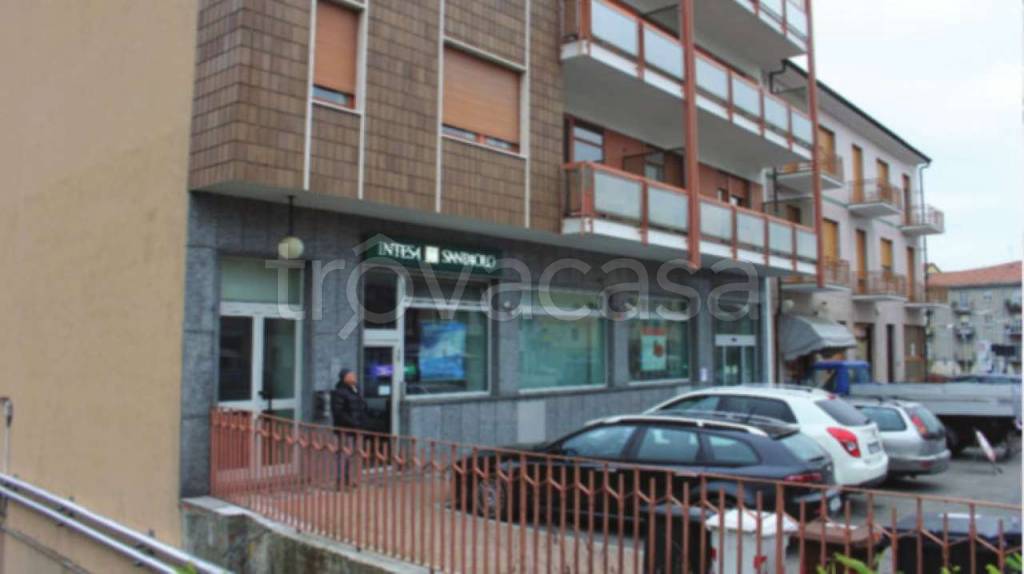 negozio in vendita a Nichelino