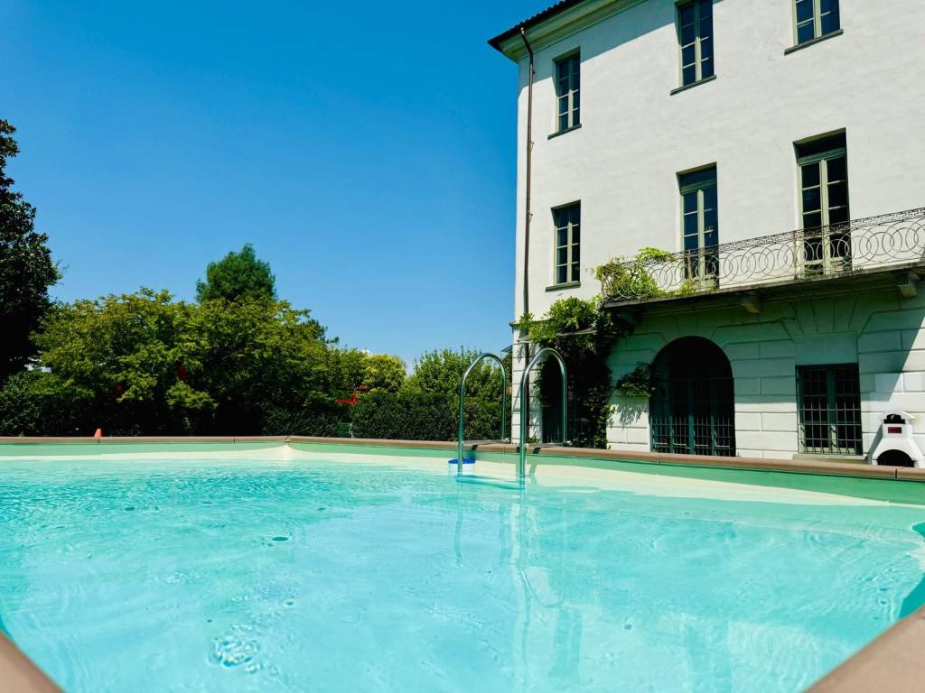 casa indipendente in vendita a Nichelino