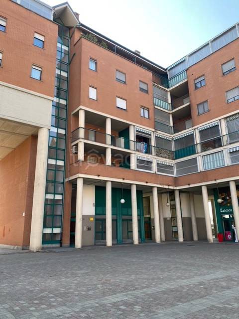 negozio in vendita a Nichelino