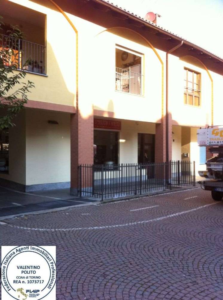 negozio in vendita a Nichelino