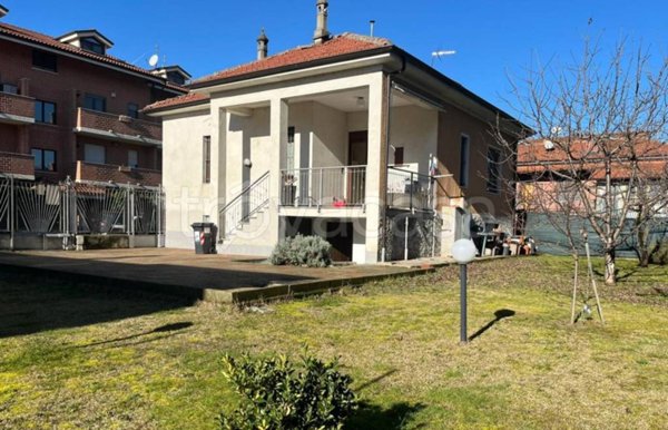 casa indipendente in vendita a Nichelino