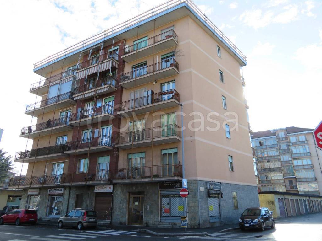 appartamento in vendita a Nichelino in zona Crociera