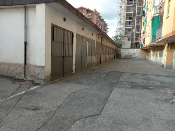 intera palazzina in vendita a Nichelino