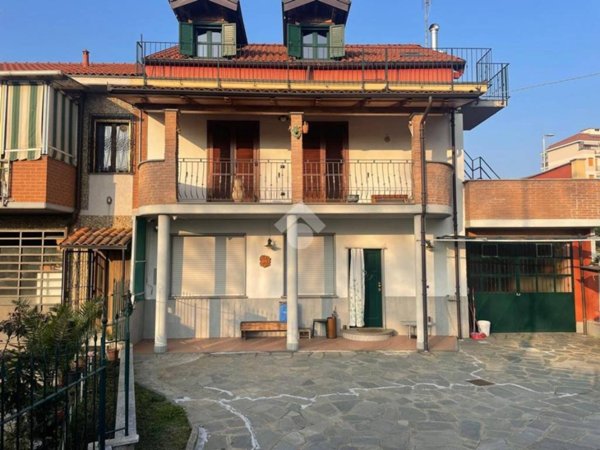 casa indipendente in vendita a Nichelino