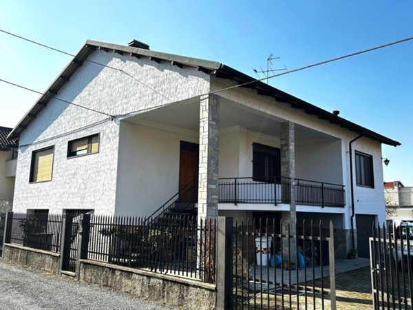 casa indipendente in vendita a Nichelino