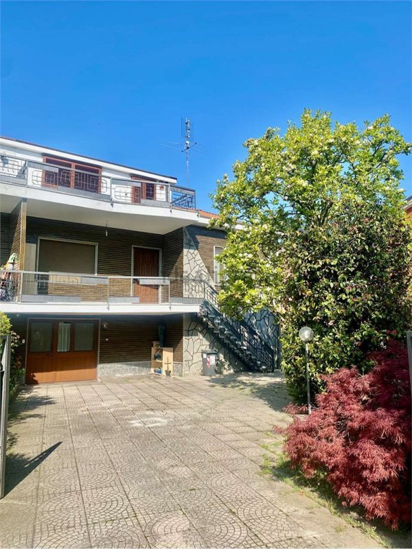 casa indipendente in vendita a Nichelino