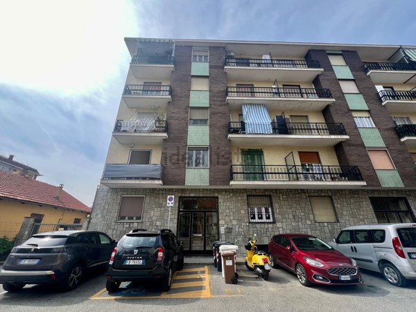 appartamento in vendita a Nichelino in zona Crociera