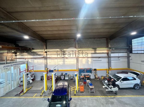 capannone in vendita a Nichelino