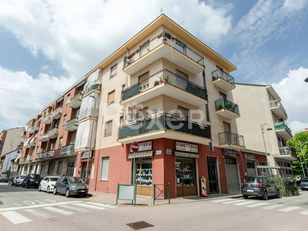locale commerciale in vendita a Nichelino